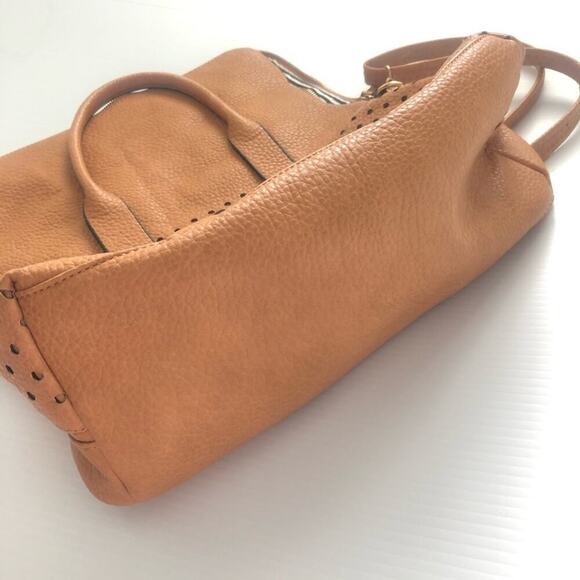 Expressions NYC shoulder bag satchel style - Picture 8 of 11